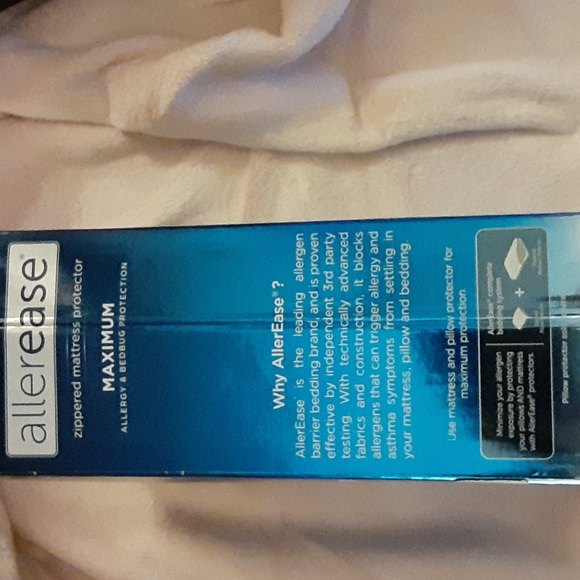 Allerease Maximum Zippered mattress Protector allergy bedbug protect White New… - Picture 2 of 4